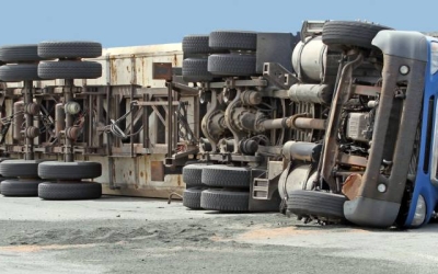 إدارة السير تنبه السائقين لمخاطر المخالفات التي تؤدي لحوادث خطيرة