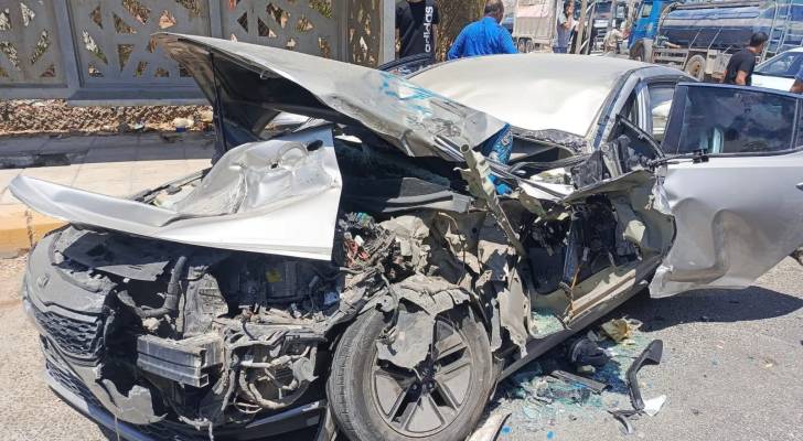إصابتان نتيجة تصادم صهريج ومركبة صغيرة في مأدبا