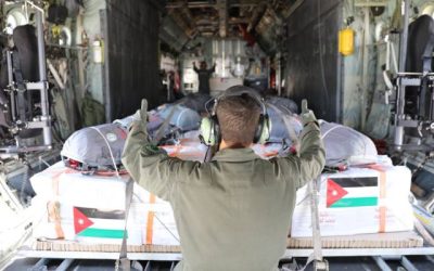 إنزال جوي يساعد غزة بمشاركة الإمارات