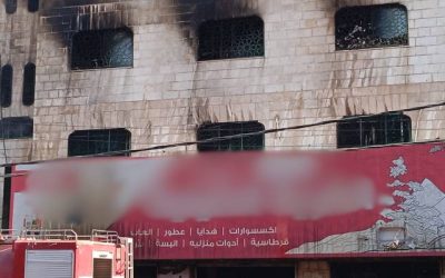 إنهاء عمليات الإطفاء والتبريد في محلات الكرك بعد حريق دام 12 ساعة