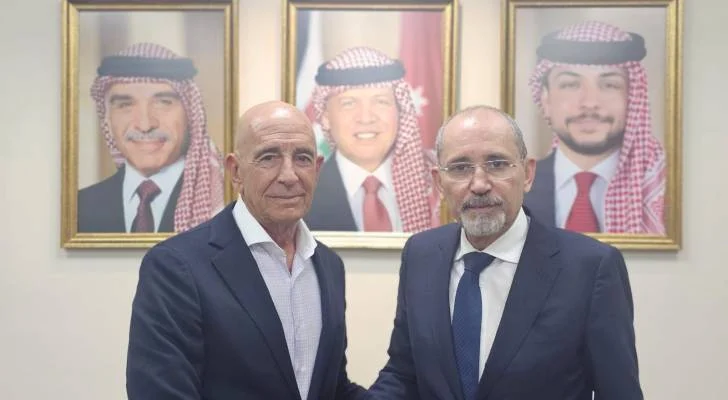 اجتماع الصفدي والمبعوث الأمريكي لبحث تثبيت وقف إطلاق النار في السويداء