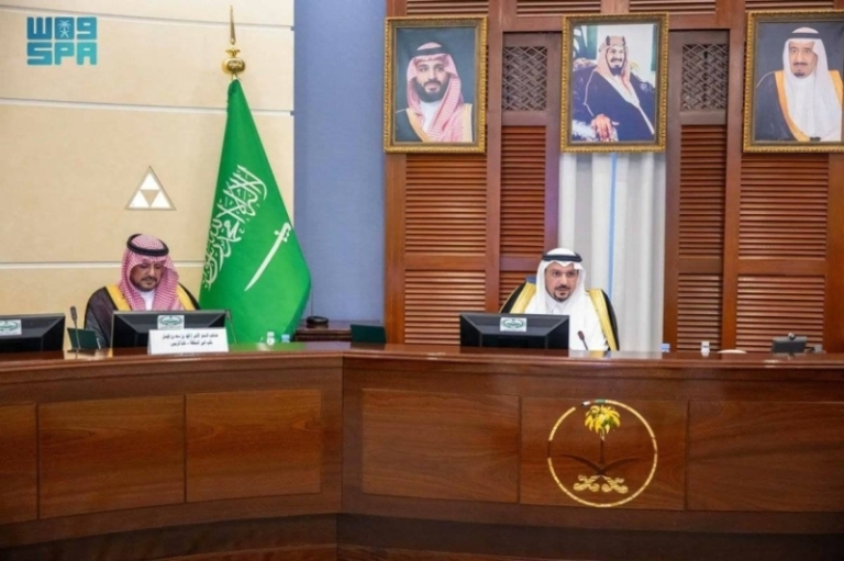 اجتماع الـ12 لمكافحة سوسة النخيل برئاسة أمير القصيم