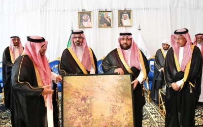 اجتماع تاريخي: أمير جازان يلتقي مشايخ وأهالي الريث  
لقاء متميز: أمير منطقة جازان يتواصل مع مشايخ وأهالي الريث  
زيارة هامة: أمير جازان يجتمع بمشايخ وأهالي محافظة الريث  
تواصل مباشر: أمير جازان يحضر اجتماعا مع مشايخ وأهالي الريث