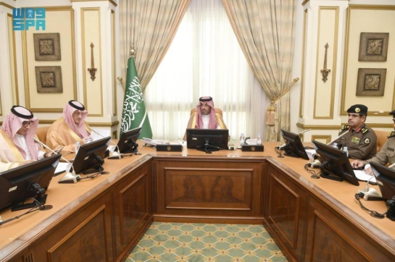 اجتماع لجنة السلامة المرورية برئاسة محافظ جدة
