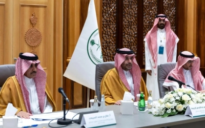 اجتماع مثير لوكلاء إمارات المناطق بحضور المهندس الربيعة  
الربيعة يقود نقاشات مهمة مع وكلاء المناطق المساعدين  
حضور بارز للمهندس الربيعة في اجتماع وكلاء الإمارات للشؤون التنموية  
الاجتماع التنموي لوكلاء الإمارات تحت رئاسة المهندس الربيعة