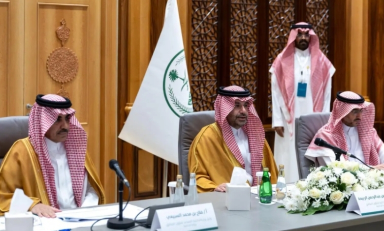 اجتماع مثير لوكلاء إمارات المناطق بحضور المهندس الربيعة
الربيعة يقود نقاشات مهمة مع وكلاء المناطق المساعدين
حضور بارز للمهندس الربيعة في اجتماع وكلاء الإمارات للشؤون التنموية
الاجتماع التنموي لوكلاء الإمارات تحت رئاسة المهندس الربيعة