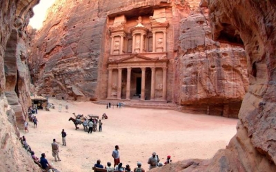 اجتماع مرتقب للجنة السياحة النيابية الأحد لبحث أزمة البترا السياحية