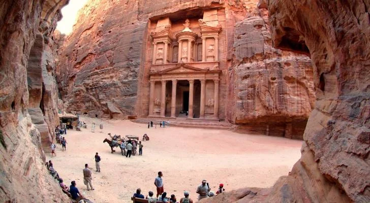 اجتماع مرتقب للجنة السياحة النيابية الأحد لبحث أزمة البترا السياحية