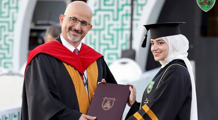 احتفال كبير بتخريج 1547 طالبًا وطالبة في كلية الدراسات العليا بالجامعة الأردنية فيديو وصور