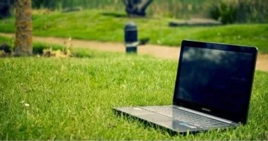 إزاى تختار لاب توب مناسب من غير ما تدفع زيادة؟