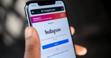 خبير: استثمر وقتك فى الذكاء الاصطناعى بدلا من التمرير اللانهائى