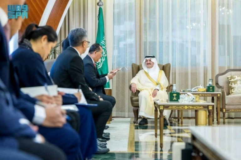 استقبال أمير الشرقية لسفير تايلند في المملكة