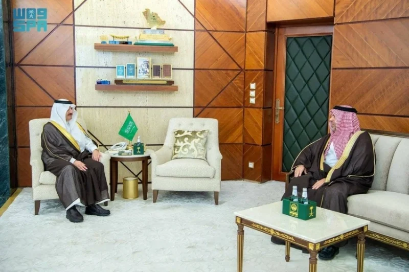 استقبال أمير الشرقية لمدير عام فرع وزارة الصحة الجديد