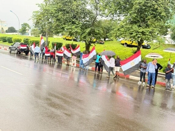 استقبال حار للرئيس السيسي في غينيا الاستوائية معارضاً صور تاریخیة