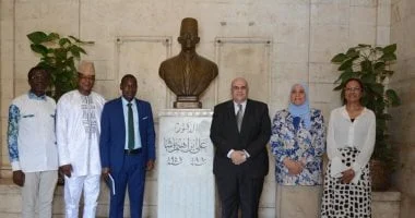 كلية طب قصر العيني تستقبل وفد سفارة بوركينا فاسو دعمًا لبرنامج التعليم الطبي بالفرنسية