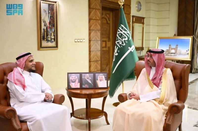 استقبال متميز من محافظ جدة لأعضاء جمعية ساند الخيرية لمرضى سرطان الأطفال