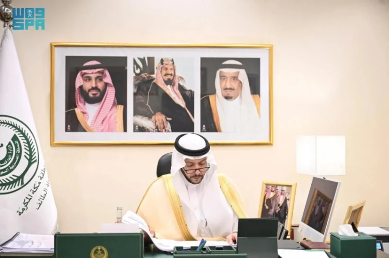استقبال مدير مركز التنمية الاجتماعية بالطائف من الأمير سعود بن نهار