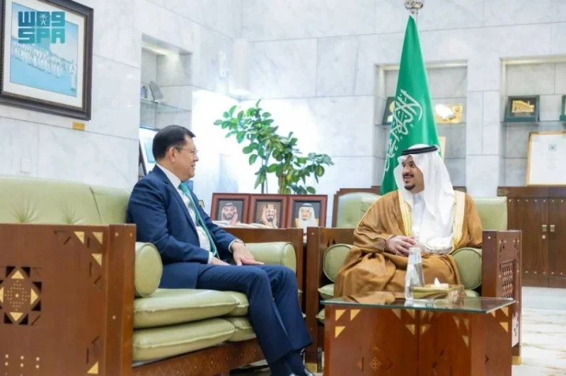 استقبال نائب أمير الرياض لسفير المكسيك في المملكة