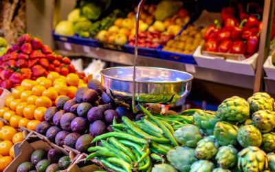 استقرار ملحوظ في أسعار الخضار والفواكه مع قرار وشيك لوقف استيراد الليمون والتفاح