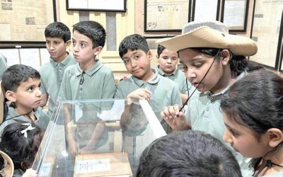 استكشاف مذهل: 1000 مستكشف سعودي صغير