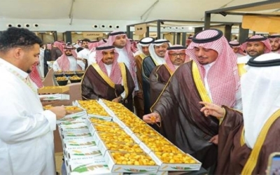 افتتاح معرض موسم التمور في الدرعية احتفالاً بالتراث وغنى المنتجات المحلية.