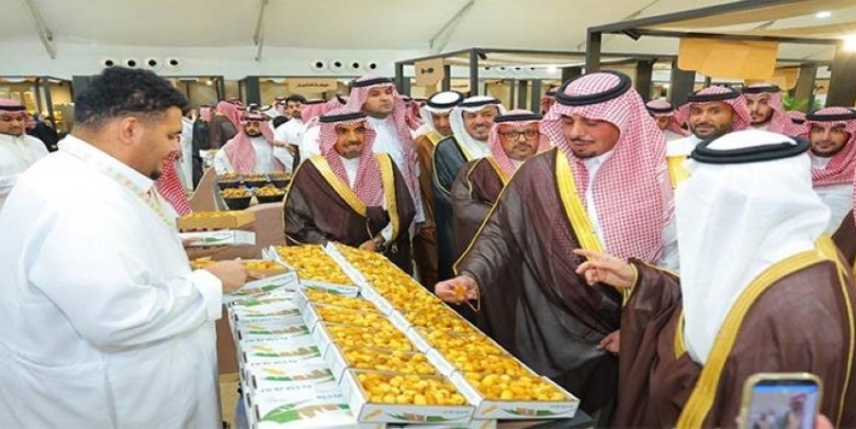 افتتاح معرض موسم التمور في الدرعية احتفالاً بالتراث وغنى المنتجات المحلية.
