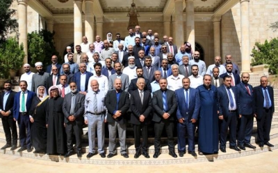 الأردن يتحدى الصعاب بحكمة الملك ورؤية العيسوي في لقاء متعدد الأطراف