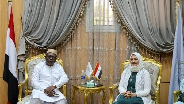 الأزهر يعلن عن إنشاء مدرسة جديدة بأكاديمية «مواهب وقدرات» لتعليم الحرف اليدوية لطلاب مالي