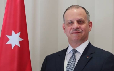 الأمير فيصل بن الحسين يتسلم مهامه نائبا للملك