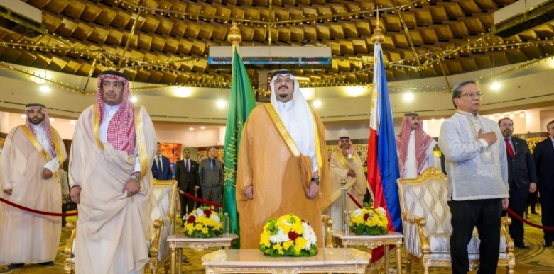الأمير محمد بن عبدالرحمن يكرم حفل سفارة الفلبين