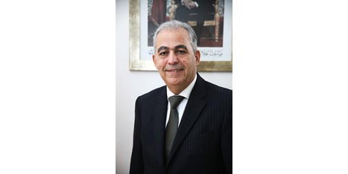 الاحتفاء بالذكرى الـ 26 لعيد العرش المغربي.. إنجازات وتحولات كبيرة للمملكة بقلم السفير المغربي لدى الكويت علي ابن عيسى