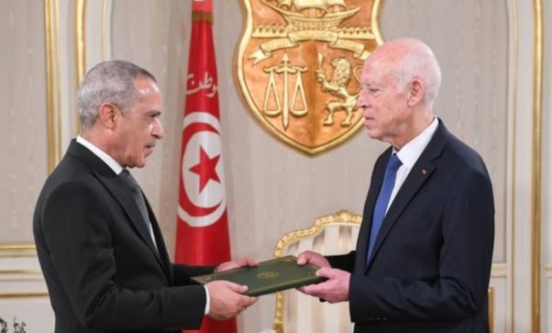 الرئيس التونسي يتسلم دعوة من نظيره الجزائري لحضور افتتاح المعرض الأفريقي للتجارة البينية.