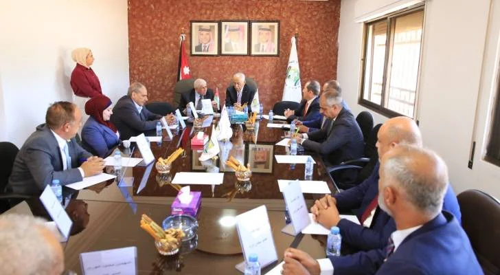 العيسوي يناقش قضايا المزارعين مع مجلس الإدارة الأردني