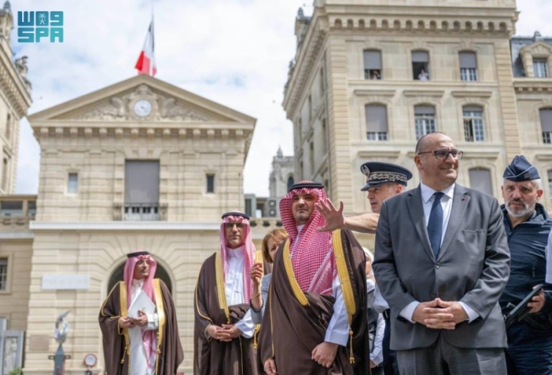 المبتعثون يمثلون أولوية لدى القيادة وفق وزير الداخلية