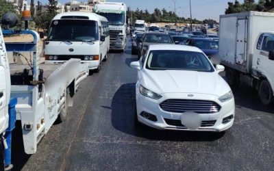 انقلاب شاحنة يخلق أزمة سير خانقة على طريق المطار جنوب عمان