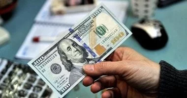 تأثير سياسات ترامب على سعر الدولار في السوق المالية