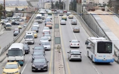 تحديات التكسي الأصفر تحظى باهتمام النقل النيابية وتنظيم التطبيقات الذكية