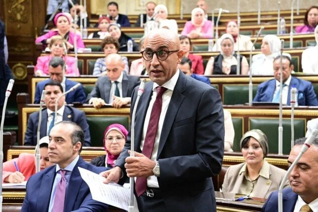 «تعديلات مجلس النواب» تشيد بها «عبد اللطيف» على مشروع قانون التعليم