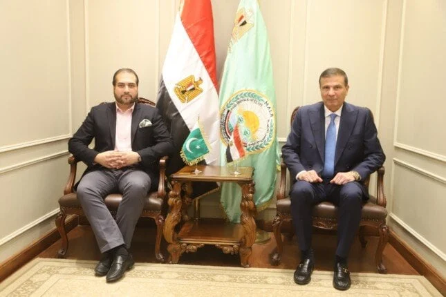 تعزيز التعاون الزراعي بين وزير الزراعة ونظيره الباكستاني بإقليم بنجاب
