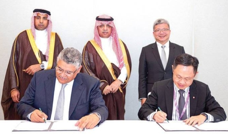 تعزيز الربط الجوي مع سنغافورة