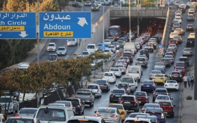 تعطل صهريج على الجسر المعلّق يسبب أزمة مرورية باتجاه عبدون