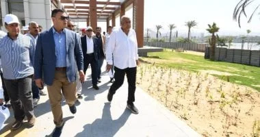 تفقد وزير الإسكان المنطقة الاستثمارية ومشروع الأرينا بحدائق "تلال الفسطاط"