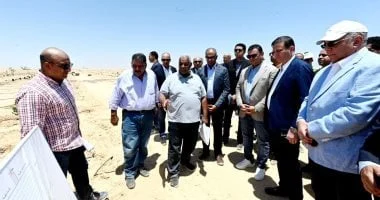 تفقد وزيران محطة تحلية مياه البحر بالعلمين الجديدة