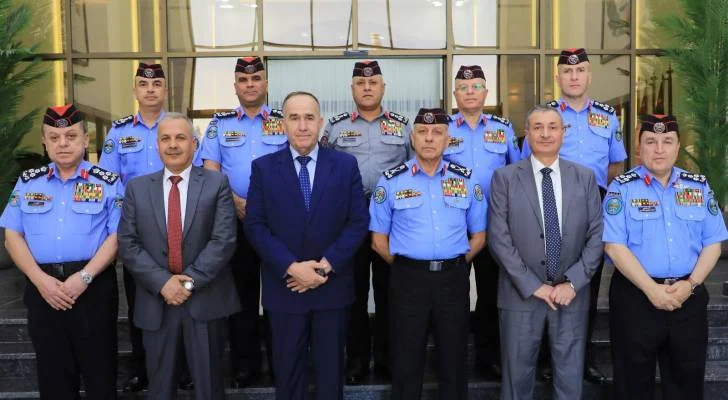 تكريم ألوية متقاعدين من قبل مدير الأمن العام