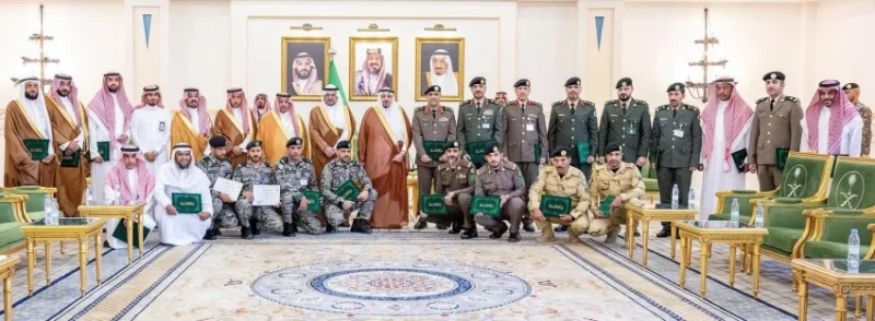 تكريم أمير القصيم للمتفوقين في لجان العفو بالمنطقة
