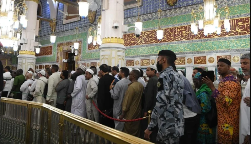 تنظيم احترافي للحشود في المسجد النبوي من "شؤون الحرمين"