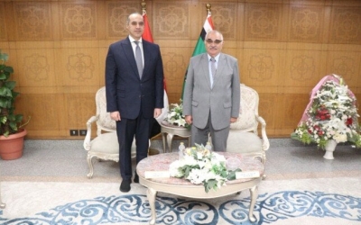 تهنئة وزير الشؤون النيابية لرئيس هيئة قضايا الدولة بمناسبة توليه المنصب