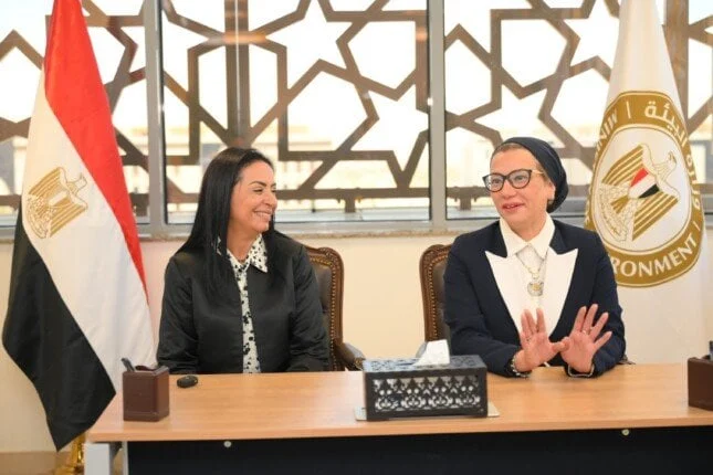توقيع مذكرة تعاون بين وزيرتي البيئة والتضامن في مجالات الاستشارات وإدارة المخلفات