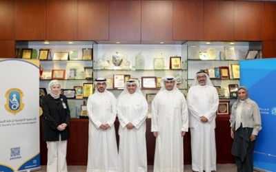 توقيع مذكرة تفاهم بين المركز العلمي وجمعية رعاية المعوقين لتعزيز التوعية العلمية لذوي الإعاقة