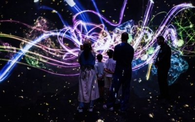 «تيم لاب» يعزز融合 الفن بالتقنية